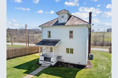 685 Herman Rd, Summit Township, PA 16002 - Photo 2