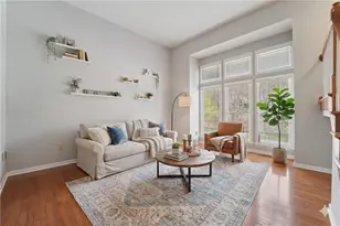 2119 Huntington Ct S, Pittsburgh, PA 15090 - Photo 4