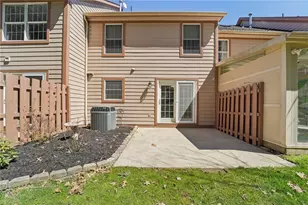 2119 Huntington Ct S, Pittsburgh, PA 15090 - Photo 36
