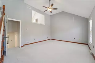 2119 Huntington Ct S, Pittsburgh, PA 15090 - Photo 18