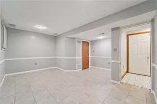 2119 Huntington Ct S, Pittsburgh, PA 15090 - Photo 34