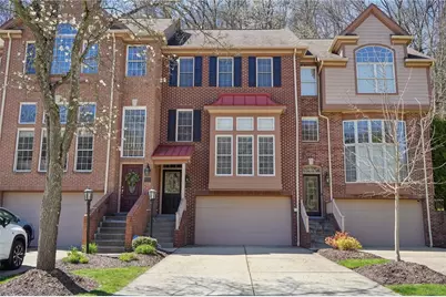 2119 Huntington Ct S, Pittsburgh, PA 15090 - Photo 1