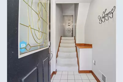 2119 Huntington Ct S, Pittsburgh, PA 15090 - Photo 2