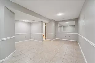 2119 Huntington Ct S, Pittsburgh, PA 15090 - Photo 34