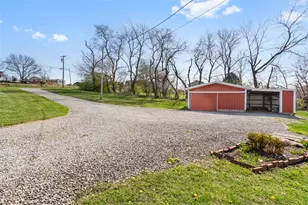 413 Pittsburgh St, Derry Township, PA 15671 - Photo 2