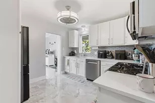 403 Oak St, West Mifflin, PA 15122 - Photo 6