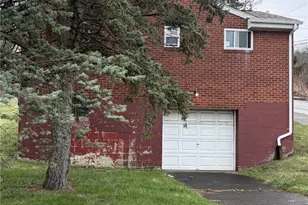 3324 Radcliffe St, Pittsburgh, PA 15204 - Photo 2