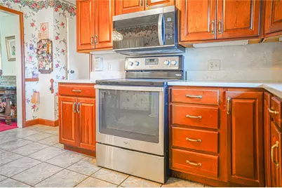 2913 N Mercer St, Neshannock Township, PA 16105 - Photo 12