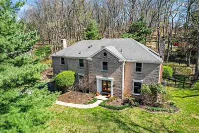 119 Shadow Ridge Dr, Pittsburgh, PA 15238 - Photo 2