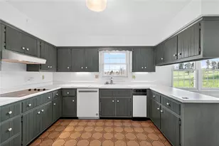 110 Spring Dr, Kiskiminetas Township, PA 15613 - Photo 8