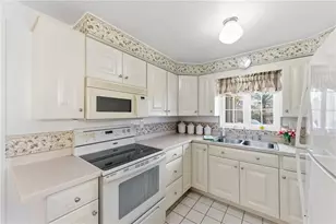 6437 Willem Dr, Jefferson Hills, PA 15332 - Photo 12