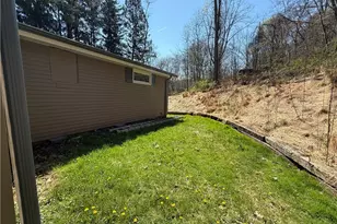 3145 Jacks Run Rd, White Oak, PA 15131 - Photo 18