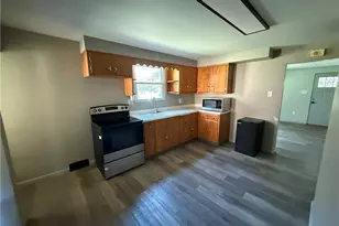 3145 Jacks Run Rd, White Oak, PA 15131 - Photo 4