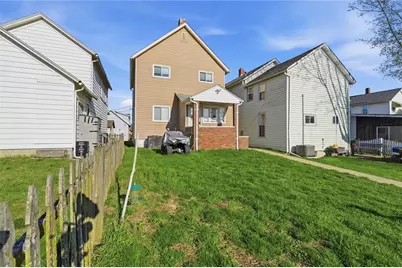 110 13th St, Ellwood City, PA 16117 - Photo 30