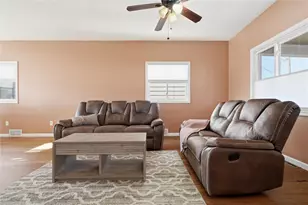 110 13th St, Ellwood City, PA 16117 - Photo 6