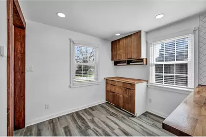 2075 Spring Valley Rd, Scott Township, PA 15243 - Photo 16