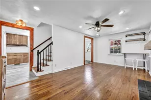 2075 Spring Valley Rd, Scott Township, PA 15243 - Photo 8