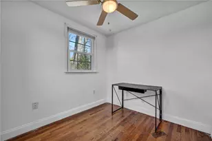 2075 Spring Valley Rd, Scott Township, PA 15243 - Photo 24