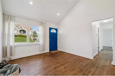 695 Park Ave, Mount Pleasant Township, PA 15666 - Photo 2