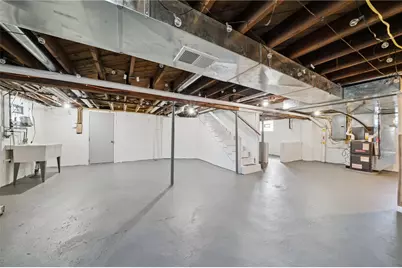 695 Park Ave, Mount Pleasant Township, PA 15666 - Photo 10