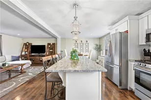 4023 Crabapple Dr, Kennedy Township, PA 15136 - Photo 12