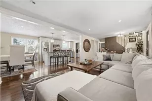 4023 Crabapple Dr, Kennedy Township, PA 15136 - Photo 14