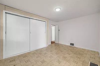 926 Gladys Ave, Beechview, PA 15216 - Photo 18