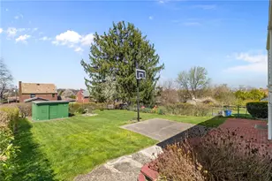 926 Gladys Ave, Beechview, PA 15216 - Photo 30