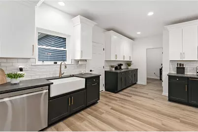 300 Timberline Dr, North Franklin Township, PA 15301 - Photo 10