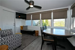 101 Meadow Dr, Elizabeth Twp/Boro, PA 15037 - Photo 16