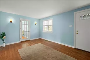 810 Irwin Dr, Pittsburgh, PA 15236 - Photo 8