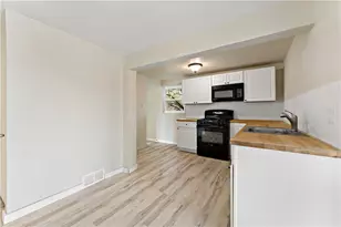 208 Creston Dr, West Mifflin, PA 15122 - Photo 12