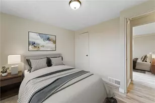 208 Creston Dr, West Mifflin, PA 15122 - Photo 24