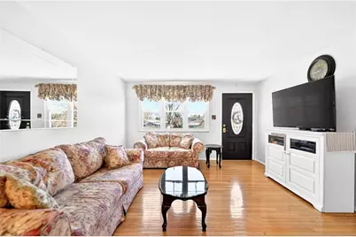 48 W Glennis Dr., Hempfield Township, PA 15601 - Photo 2