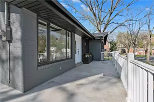 350 Mowry Dr, Pittsburgh, PA 15236 - Photo 2