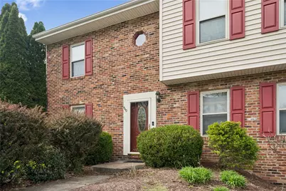 440 Shelbourne Dr, Pittsburgh, PA 15239 - Photo 2