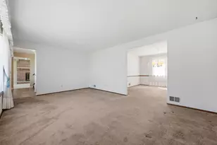 1608 Tamarack Dr, Pittsburgh, PA 15101 - Photo 14