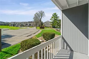 323 Ridge Point Cir, South Fayette, PA 15017 - Photo 6