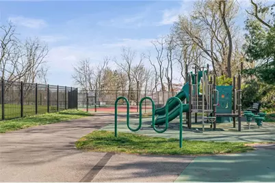 323 Ridge Point Cir #24, South Fayette, PA 15017 - Photo 10