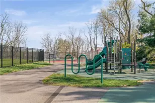 323 Ridge Point Cir, South Fayette, PA 15017 - Photo 10