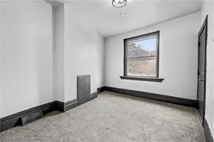 1306 Complete St, Pittsburgh, PA 15212 - Photo 6