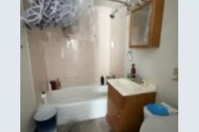 118 Delrose Dr, Liberty Boro, PA 15133 - Photo 8