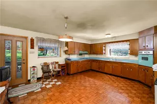 349 Dinnerbell Rd, Penn Township, PA 16002 - Photo 6