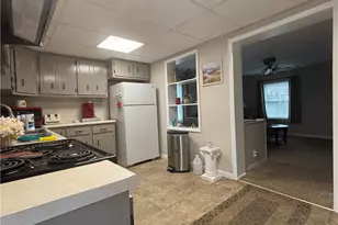 364 Messmore Rd, McClellandtown, PA 15458 - Photo 4