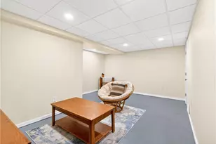2808 Herron Ln, Pittsburgh, PA 15116 - Photo 22