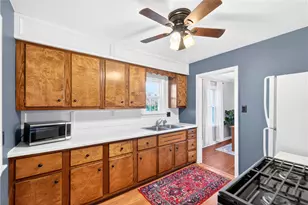 2808 Herron Ln, Pittsburgh, PA 15116 - Photo 12