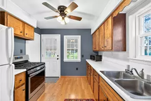 2808 Herron Ln, Pittsburgh, PA 15116 - Photo 10