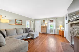 2808 Herron Ln, Pittsburgh, PA 15116 - Photo 4
