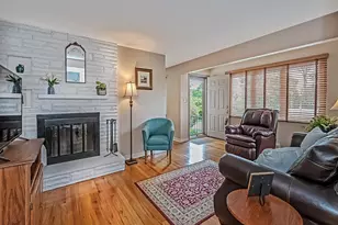 337 Long Dr, Pittsburgh, PA 15241 - Photo 2