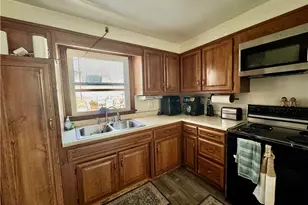 626 McKee Rd, Canton Township, PA 15301 - Photo 4